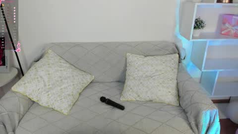 Snapshot of elzaglower chatting on October 2025 02:01:02 AM Elza online show from October 2025 02:01:02 AM