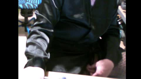 Em online show from April 2026 07:07:02 PM