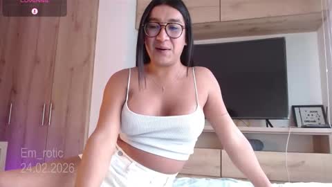 Emilia  online show from February 2026 07:12:02 PM