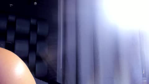 ema_grey1 online show from September 2025 10:09:01 PM