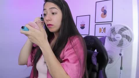 Ema louisx  online show from January 2025 12:47:02 PM