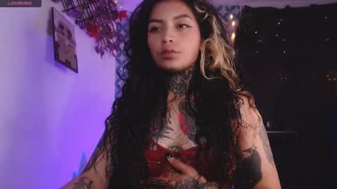 ema_ploxx online show from November 2025 03:08:02 AM