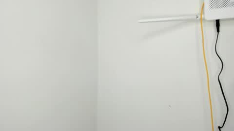 Ema online show from April 2026 11:16:01 PM