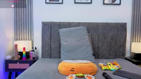 Ema online show from February 2026 07:44:02 PM