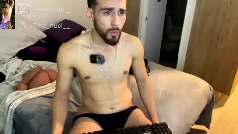 Snapshot of emanuell___ chatting on May 2026 02:28:01 AM emanuell___ online show from May 2026 02:28:01 AM