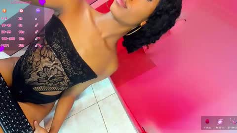 Snapshot of ember_victiria chatting on November 2025 12:44:02 PM ember_victiria online show from November 2025 12:44:02 PM