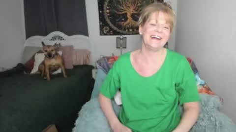 Snapshot of emberpheonixxx chatting on March 2025 03:46:02 AM Ember Pheonixxx online show from March 2025 03:46:02 AM