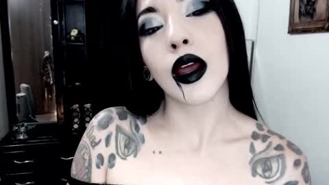 Emerald Black online show from September 2025 04:50:01 AM