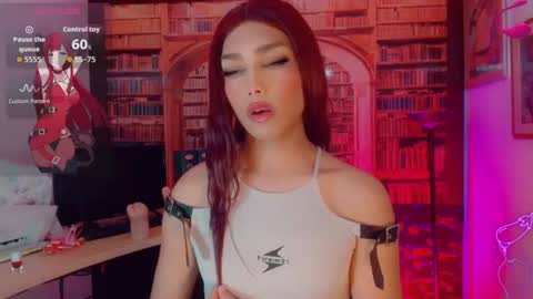 Snapshot of emeli_roushot chatting on July 2026 10:30:01 AM Emeli online show from July 2026 10:30:01 AM