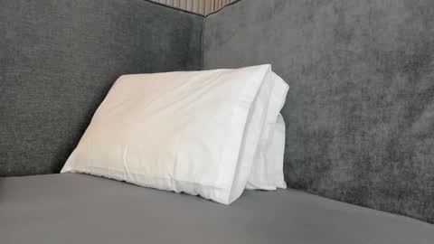 Snapshot of emelie_89 chatting on November 2025 11:53:02 AM emelie_89 online show from November 2025 11:53:02 AM