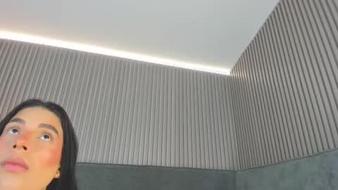 Snapshot of emelie_89 chatting on November 2025 11:33:02 AM emelie_89 online show from November 2025 11:33:02 AM