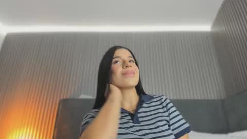 Snapshot of emelie_89 chatting on December 2025 11:30:02 AM emelie_89 online show from December 2025 11:30:02 AM