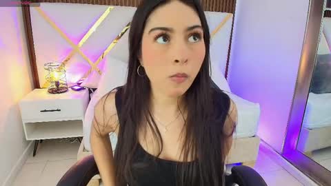 Emily  online show from April 2026 07:25:02 AM