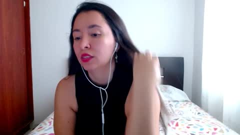 emely_sexx online show from October 2025 04:15:02 PM