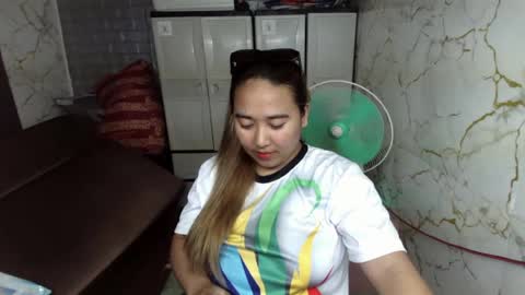 Emely online show from July 2026 10:41:01 AM