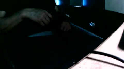 Snapshot of emi4850 chatting on January 2025 08:19:02 PM emi4850 online show from January 2025 08:19:02 PM