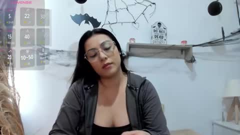 emi_carter online show from October 2025 07:14:02 PM