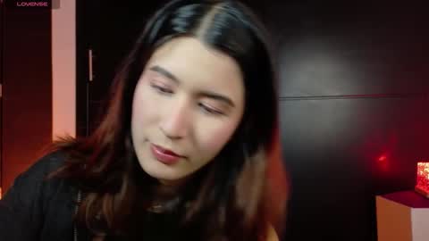 Snapshot of emicute_ chatting on February 2026 01:48:02 AM online show from February 2026 01:48:02 AM