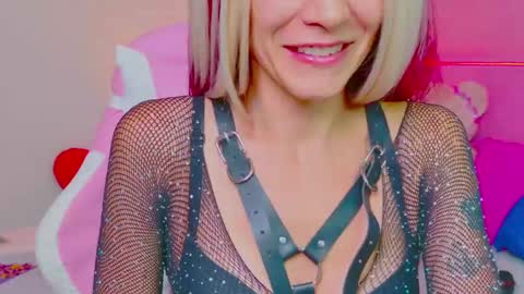 EmieFlower online show from February 2025 09:34:02 AM