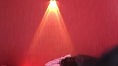 Emilia Gomez online show from November 2025 01:32:02 PM