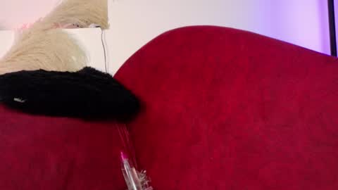 emiili_clark online show from March 2026 08:19:01 AM