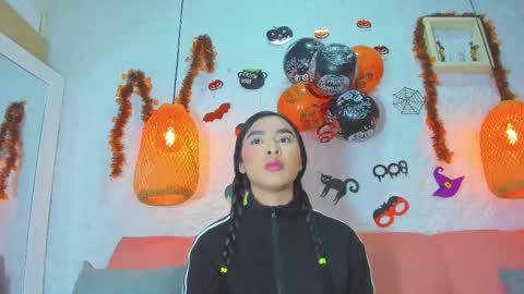 Emily online show from October 2025 12:07:02 PM