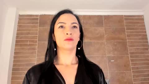 Emily online show from October 2025 11:32:02 AM