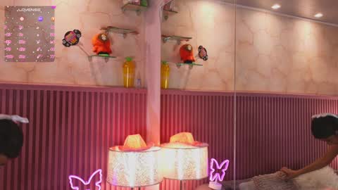 Emily online show from January 2025 06:52:01 PM