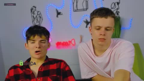 emil_lucky online show from February 2026 10:43:01 PM