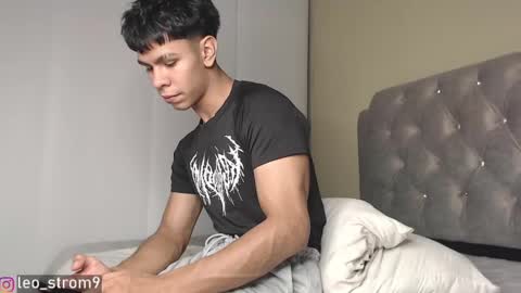 Snapshot of emile_239 chatting on January 2025 02:44:02 AM emile_239 online show from January 2025 02:44:02 AM