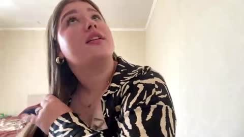 Milena online show from July 2026 11:17:02 AM