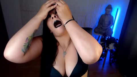 Snapshot of emili_evans_ chatting on December 2024 12:40:02 AM POWERFULL GODDESS EMILI online show from December 2024 12:40:02 AM