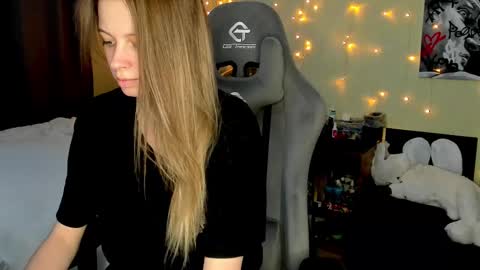 emili_sweet__ online show from March 2025 03:49:01 PM
