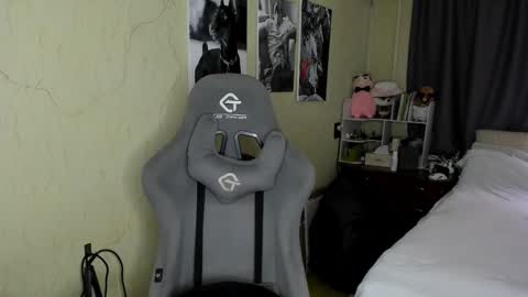 emili_sweet__ online show from October 2025 09:54:02 AM