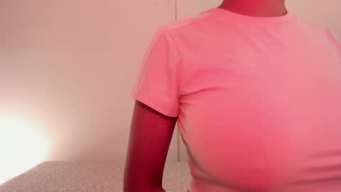 Snapshot of emilia_ghendle chatting on January 2025 02:08:02 PM Emilia Big Boobs online show from January 2025 02:08:02 PM