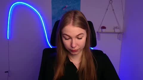 Emilia online show from October 2025 05:29:02 AM