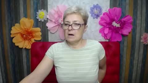 Snapshot of emiliagree chatting on December 2025 06:26:01 PM EmiliaGree online show from December 2025 06:26:01 PM