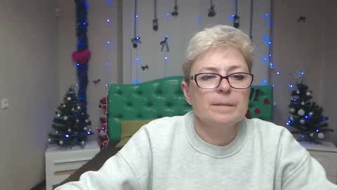 Snapshot of emiliagree chatting on January 2026 06:31:02 PM EmiliaGree online show from January 2026 06:31:02 PM