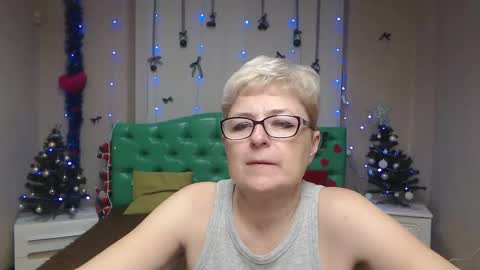 Snapshot of emiliagree chatting on January 2026 06:09:01 PM EmiliaGree online show from January 2026 06:09:01 PM