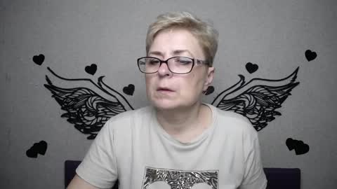 Snapshot of emiliagree chatting on April 2026 05:10:01 PM EmiliaGree online show from April 2026 05:10:01 PM
