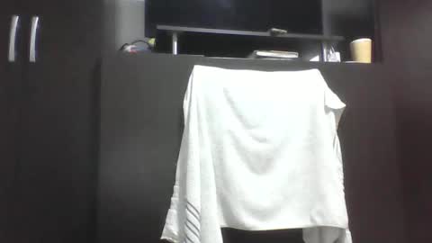 Snapshot of emiliahoney chatting on December 2025 11:59:02 AM emiliahoney online show from December 2025 11:59:02 AM