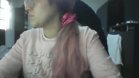 Snapshot of emiliahoney chatting on January 2026 01:02:02 PM emiliahoney online show from January 2026 01:02:02 PM