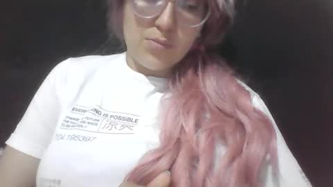 Snapshot of emiliahoney chatting on January 2026 09:41:01 PM emiliahoney online show from January 2026 09:41:01 PM