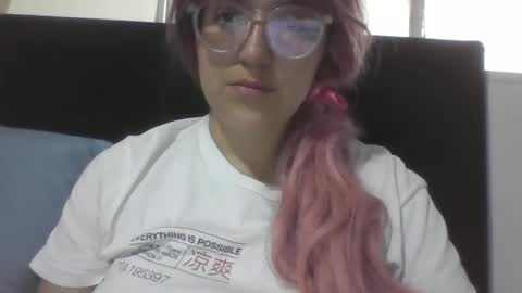 Snapshot of emiliahoney chatting on January 2026 02:21:01 PM emiliahoney online show from January 2026 02:21:01 PM