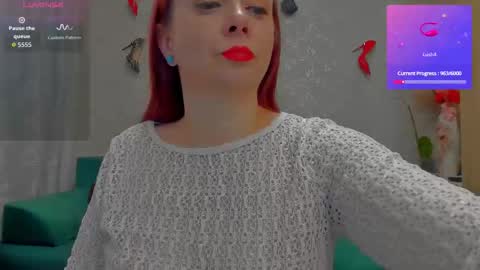 Emiliana online show from December 2025 12:36:02 PM