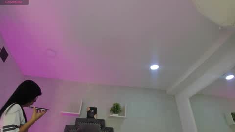 EmiliaRose online show from November 2025 08:36:02 PM