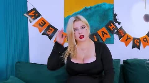 emiliastanley online show from October 2025 06:06:02 AM