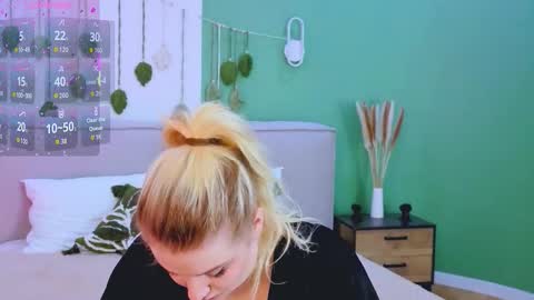 emiliastanley online show from February 2026 05:49:01 AM