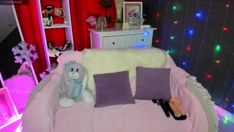 Emiliya online show from December 2024 05:09:02 AM