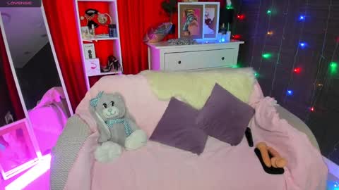 Emiliya online show from January 2025 04:25:02 AM